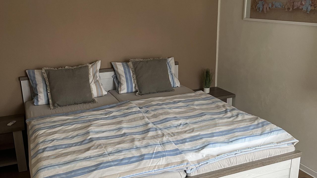 Schlafzimmer 1 mit Doppelbett Schlafzimmer 1 mit Doppelbett